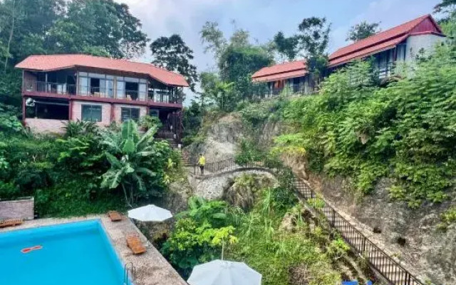 Cuc Phuong Mebi Hotel