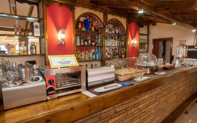 Argo Hotel
