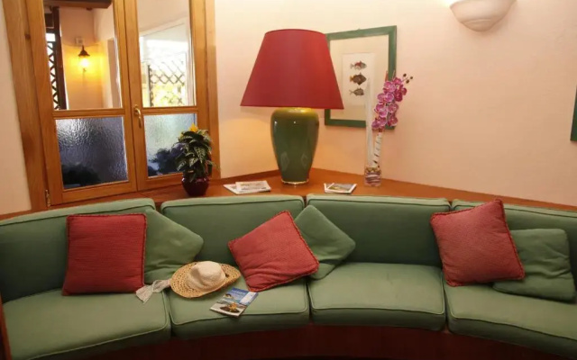Hotel Lo Scirocco
