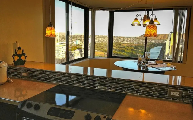 Hawaiian Monarch PH303 Oceanview