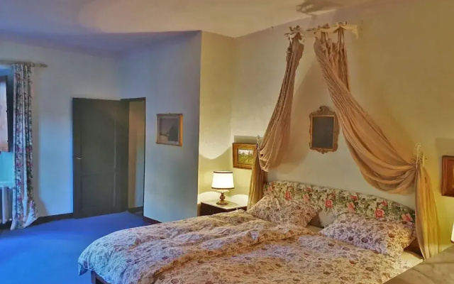 Guest House in Monferrato With Castle Views