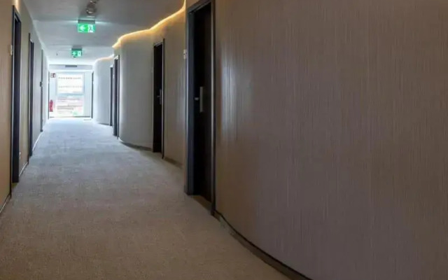 Trip Inn Conference Hotel & Suites