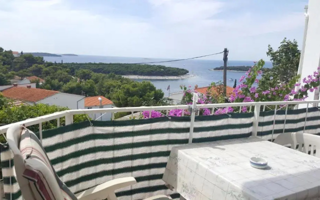Apartment Bajuti
