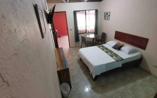 Hotel Cabinas Jacomar