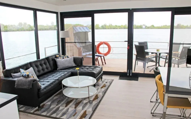 Hausboot am Xantener Nordsee