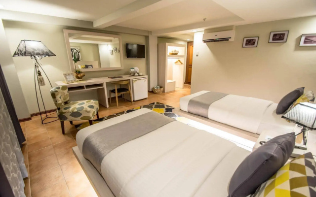 Almont City Hotel