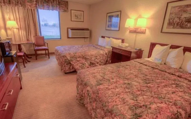 Days Inn Maplewood Hotel And Conference Center