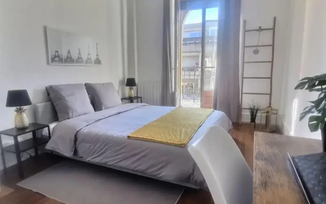 2 bedroom, close to center, Plainpalais-Carouge