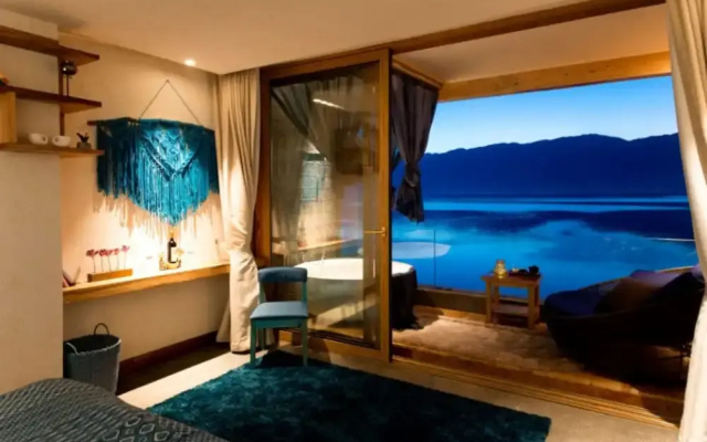 Dali Zewan Seaview Inn