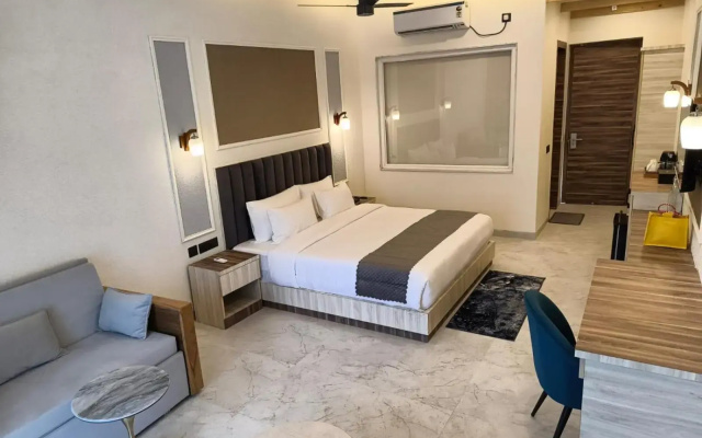 Amritara Chakra River Resort