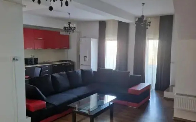 Jolie Suites