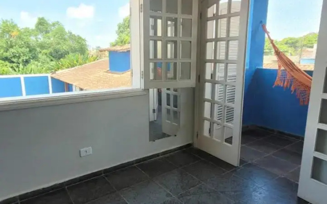 Tutts Cabana Hostel