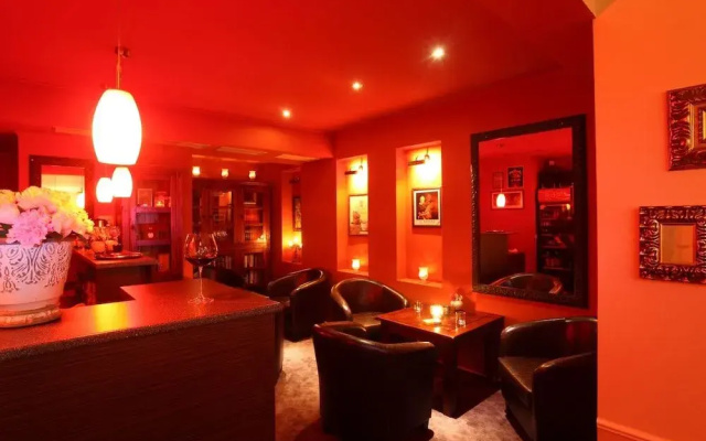 hotelImage