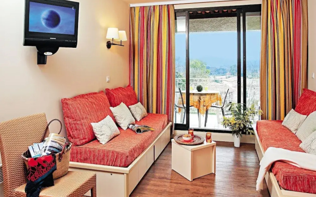 Provençal Apartment Near the Beautiful bay of Saint-tropez