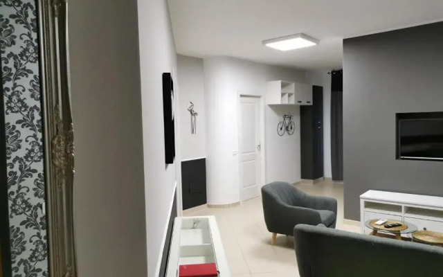 La Maison Latina Guest House
