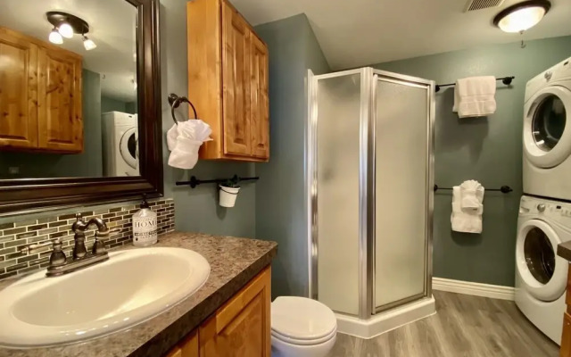 650 W. 10th St Loveland