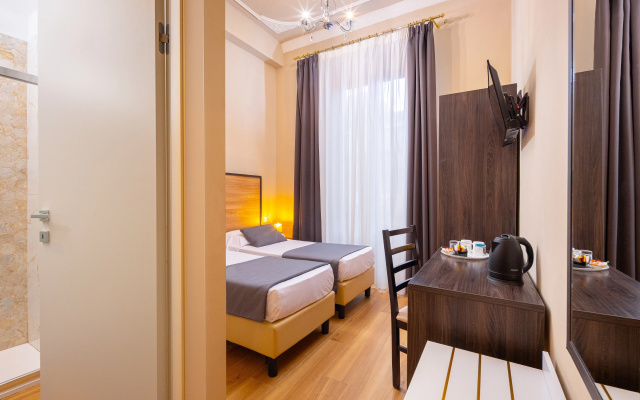 Astrid Hotel