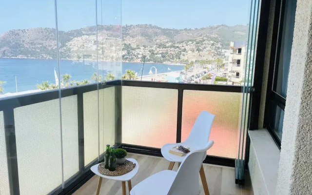 Apartamento Sol y Mar la Herradura by At Home Cost
