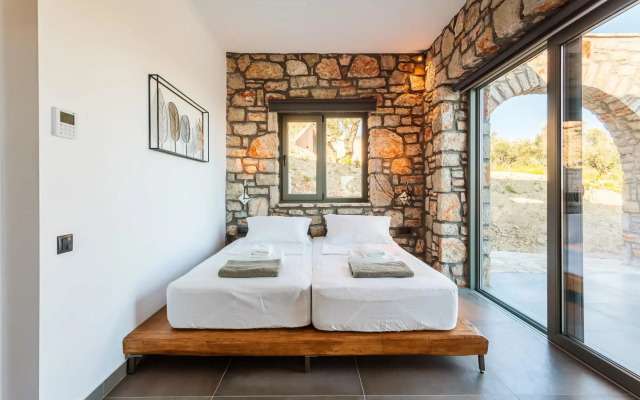 Gerakada Luxury-Seaview Villa with Private Pool