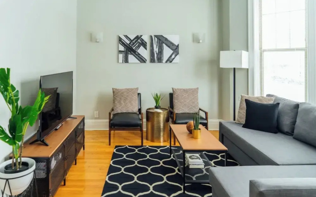 2BR Apt Furnished - Grace 11-1