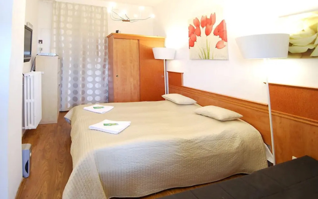Hostel - With Private Entrance