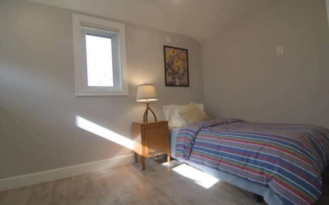Vancouver Traveller Cottage