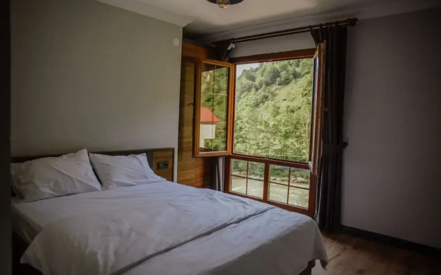River Didi Hotel