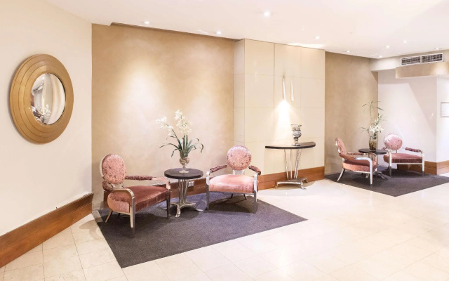 Seasons Darling Harbour Sydney Apartments