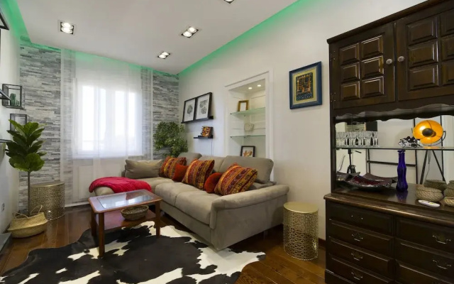 Central Station Art Apartment