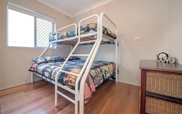 Bayview Towers, Unit 1/15 Victoria Parade