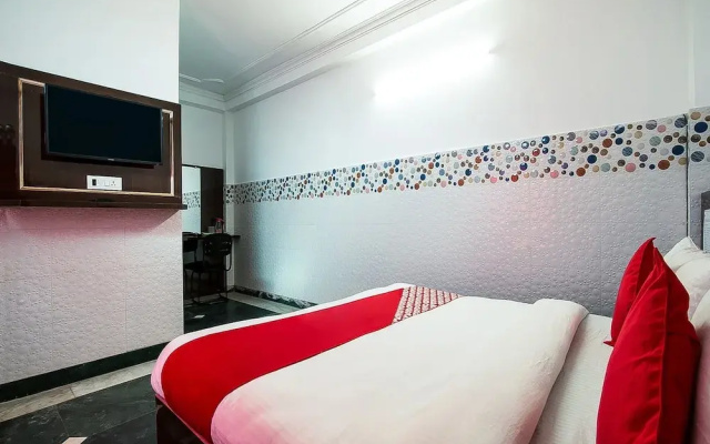 OYO 13730 Hotel Balram