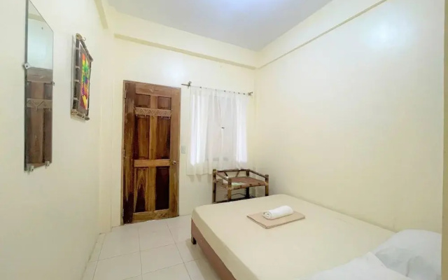OYO 876 Escurel Inn Boracay