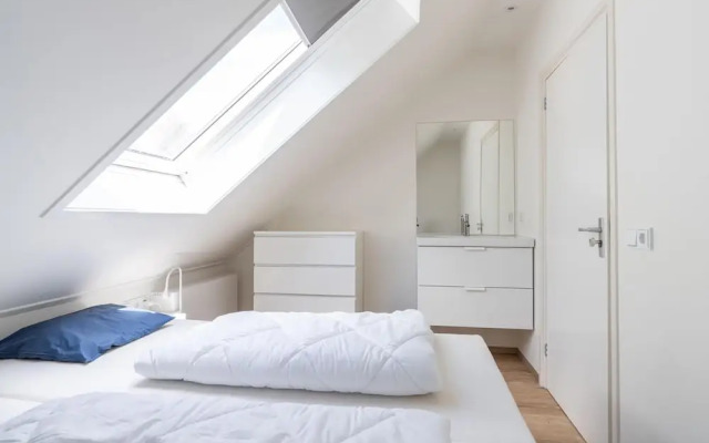 Group Apartment on Ameland by De Vleijen