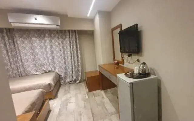 Garden City Plaza Hotel