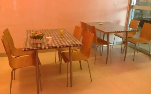 7 Days Inn Shantou Pearl River Road Branch