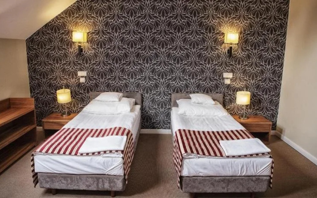 Hotel Lord Krosno