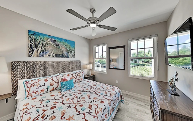77tingln 4 Bedroom Home