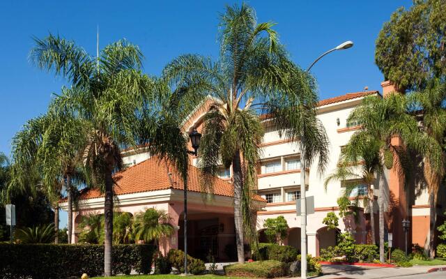 Ramada by Wyndham South El Monte 0