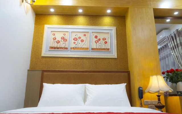 Moon Hotel