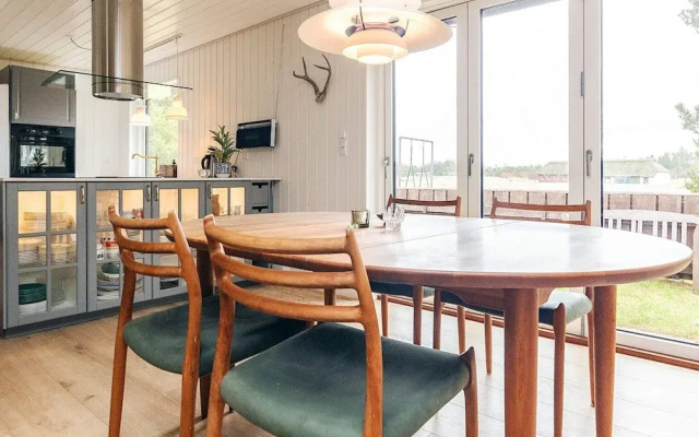 6 Person Holiday Home in Pandrup
