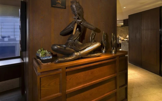 Zehe Hotel