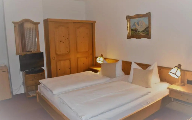 Hotel Pension Lindenhof