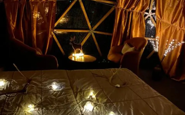 Pandomes Aurora Igloo Hotel