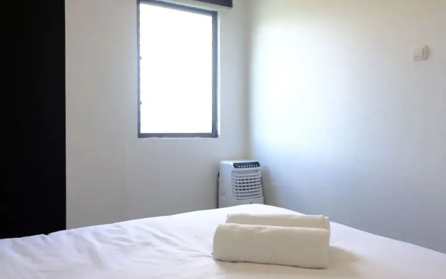 Homey 1Br Apartment At Gateway Ahmad Yani Cicadas