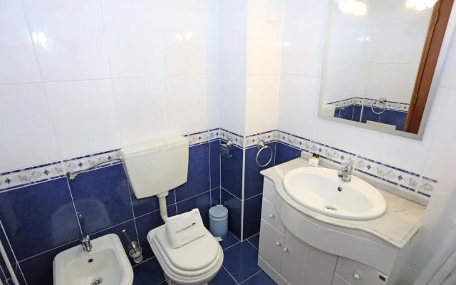 EE 01 - Bedroom 1 in Rossio Entrance Guesthouse