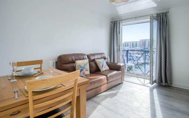 The Crows Nest - 1 Bed Apartment - Swansea Marina