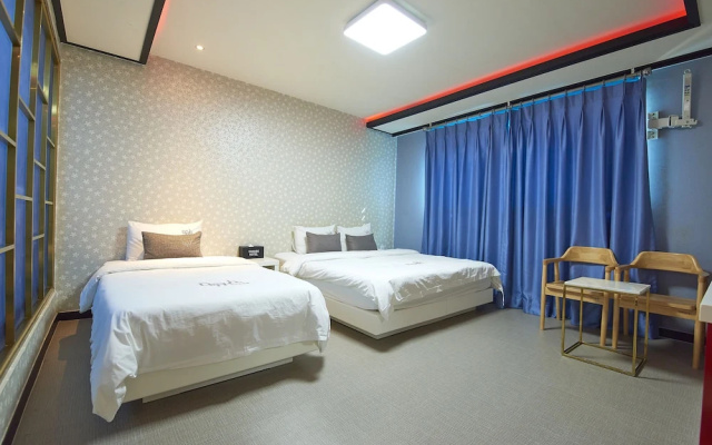 Danube HOTEL