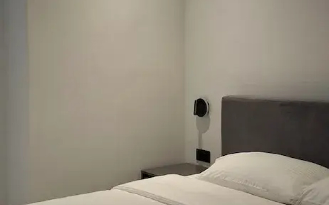 Vardaris Apartments
