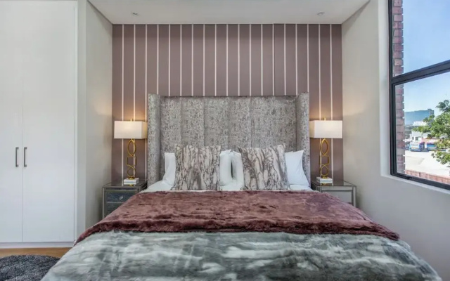 The Docklands Executive Apartment