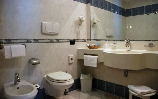 Point Hotel Conselve